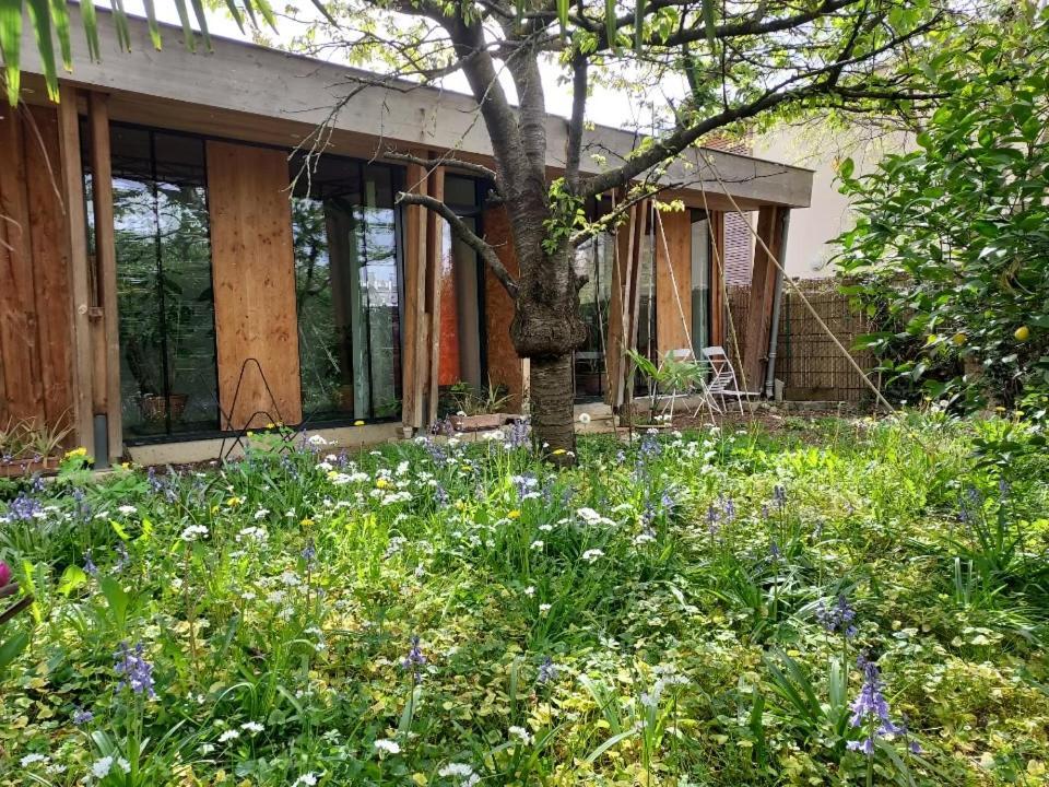 Un Jardin En Ville Тулуза Экстерьер фото